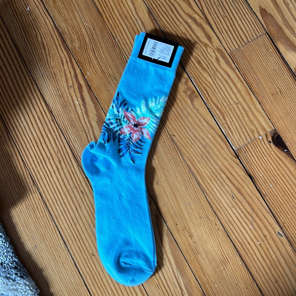 FUN FLORAL SOCKS